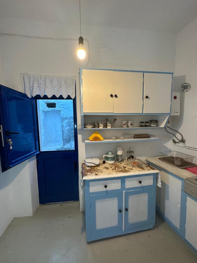 Cycladic House With Amazing View In Potamia Village *